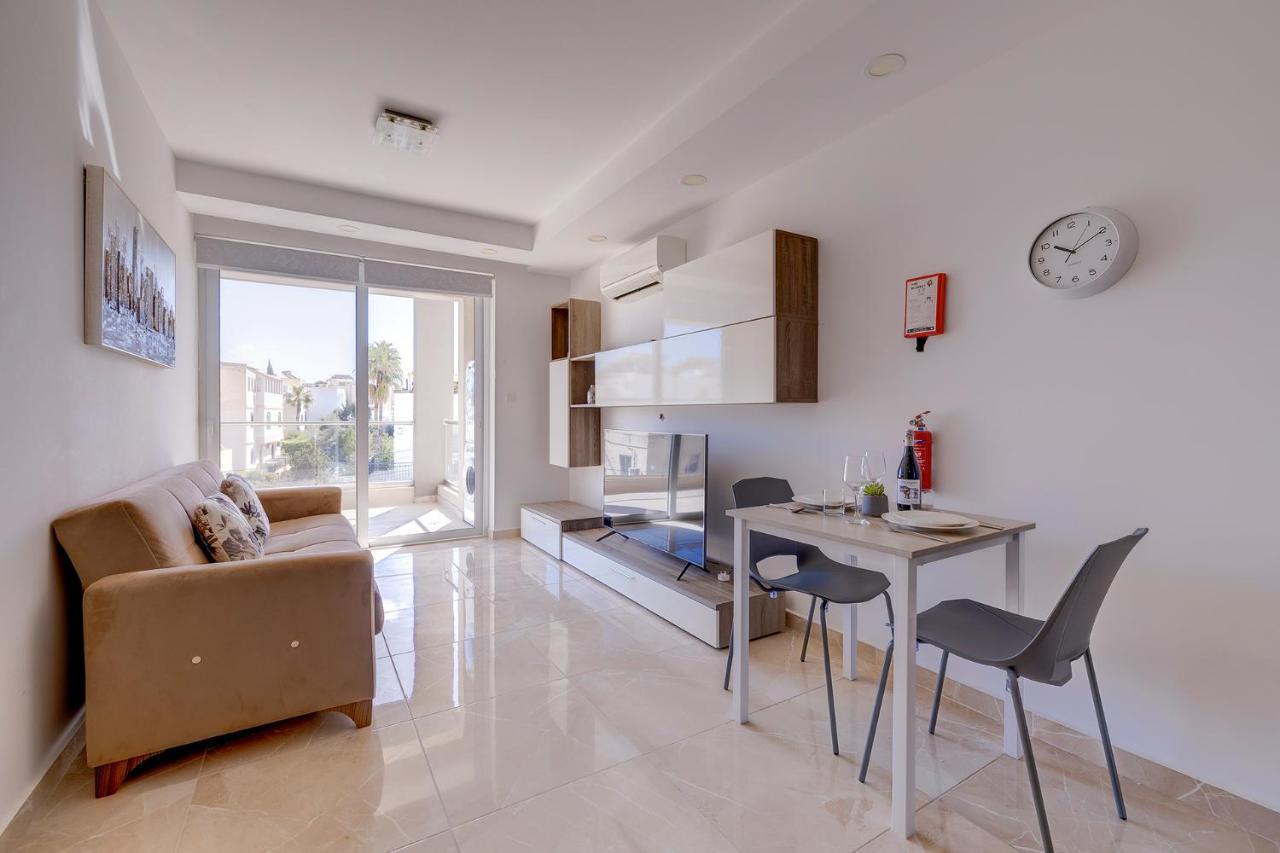 Modern 1Br Apartment In Central St Julian'S Saint Julian's Exterior photo